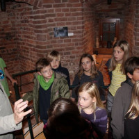 Die Schüler zeigen großes Interesse ...