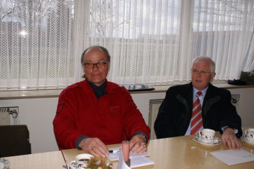 Paul Biermann und Klemens Hakvoort beim "Kaffeeklatsch" bei Frau Zilligen.